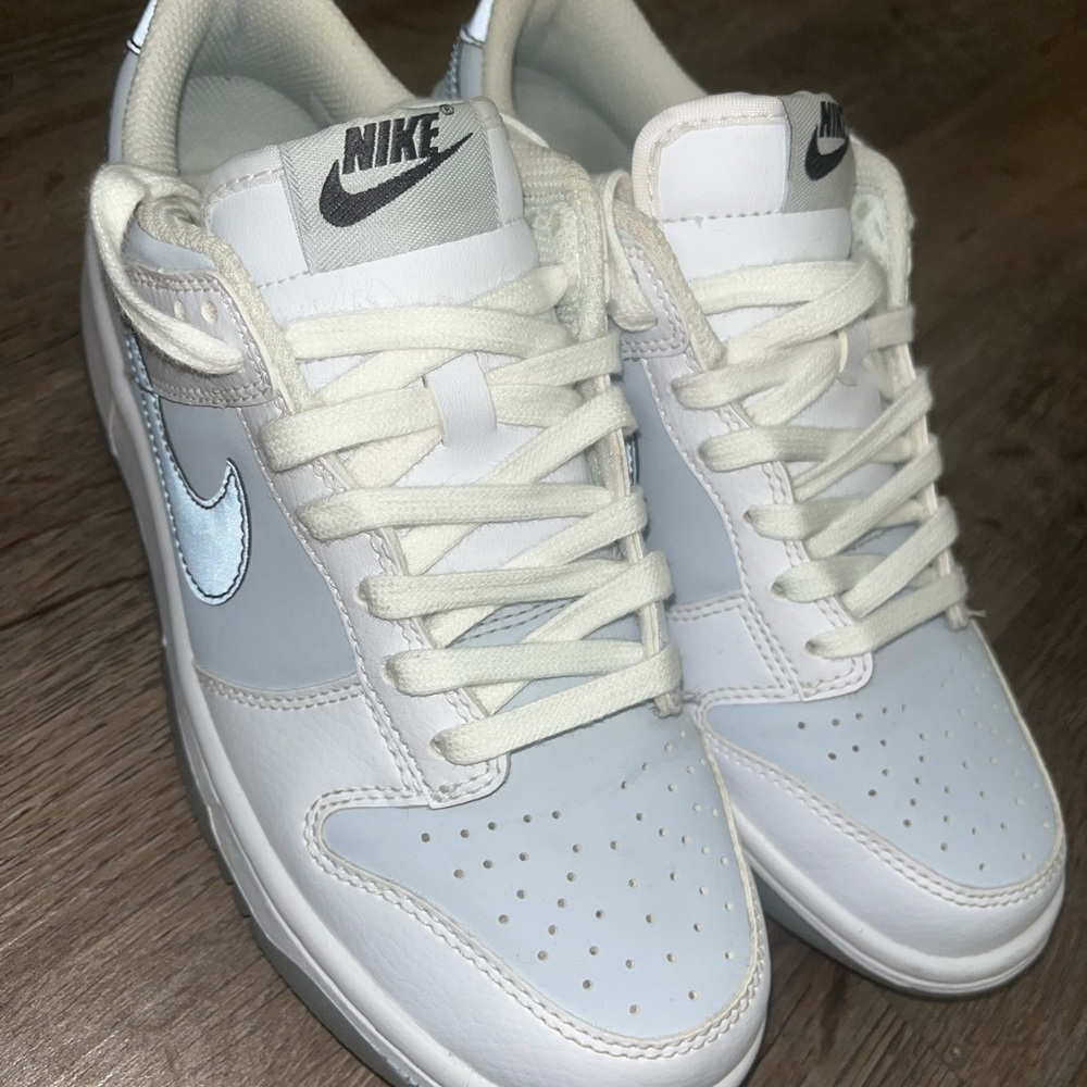 Nike Dunks - Picture 3 of 6